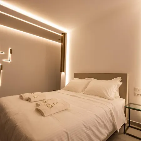 Aros Luxury Villa *