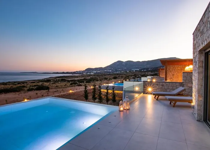 Aros Luxury Villa *