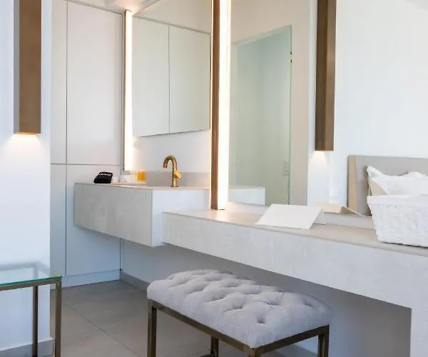 Aros Luxury