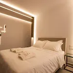 Aros Luxury Vila *